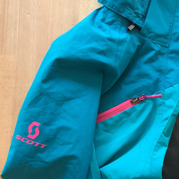 Winter / ski coat - Picture 4 of 8